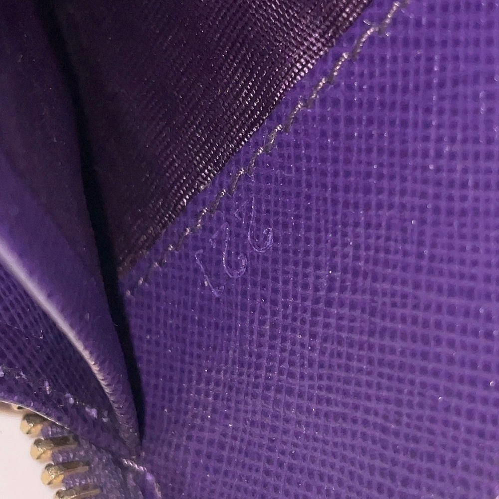 Auth PRADA Saffiano Leather Purple
Round Zipper Long Wallet W/C - Picture 16 of 16
